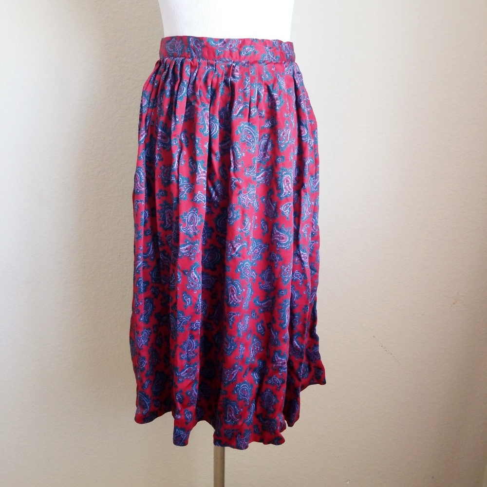 🎀BOGO FREE🎀 John Brooks red floral midi skirt